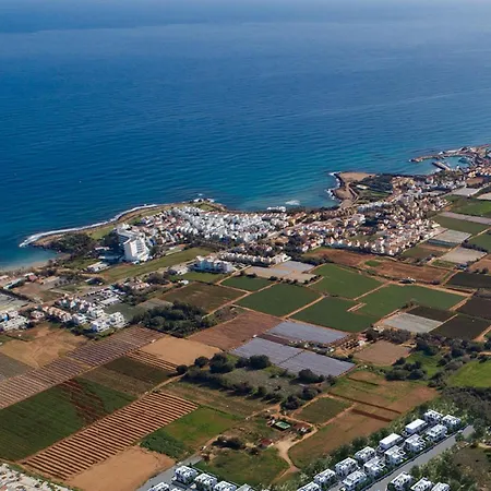 Thea Athena - Walking To The * פאראלימני