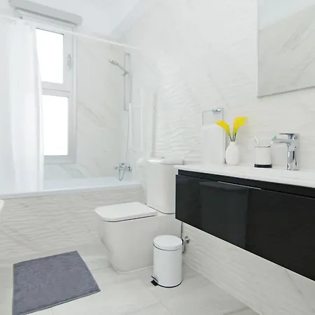 빌라 Thea Athena - Walking To The