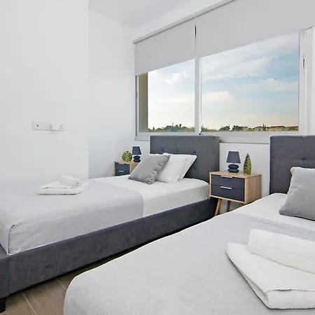 Thea Athena - Walking To The * 파라림니