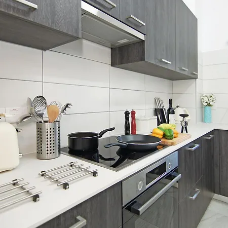 빌라 Thea Athena - Walking To The *