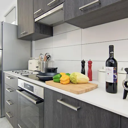 빌라 Thea Athena - Walking To The *