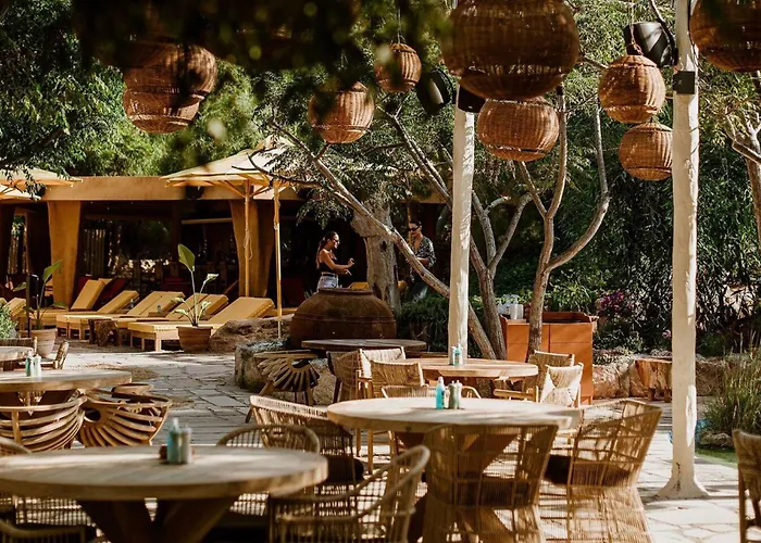 Thea Athena - Walking To The Vilă